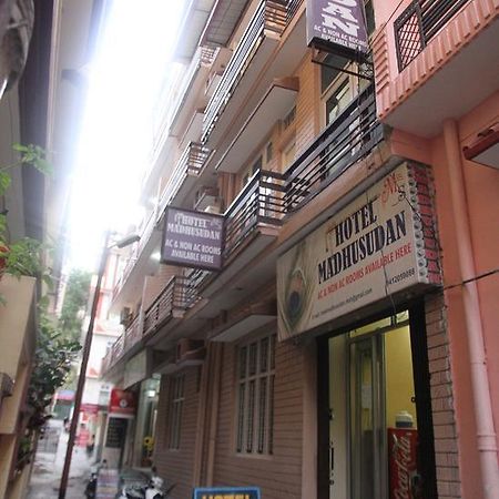 Hotel Madhusudan Rishīkesh Exterior foto