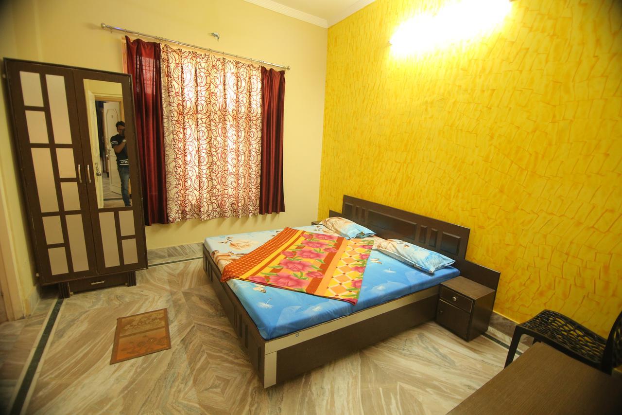 Hotel Madhusudan Rishīkesh Exterior foto
